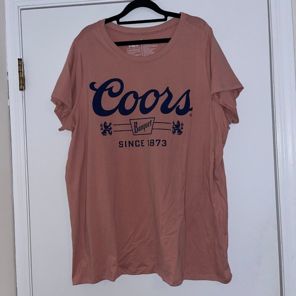 Torrid Size 3 Coors Banquet Graphic Tee - Pink - Picture 3 of 7